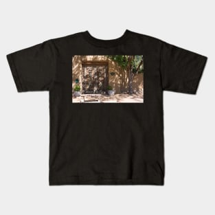 Door in the wall Kids T-Shirt